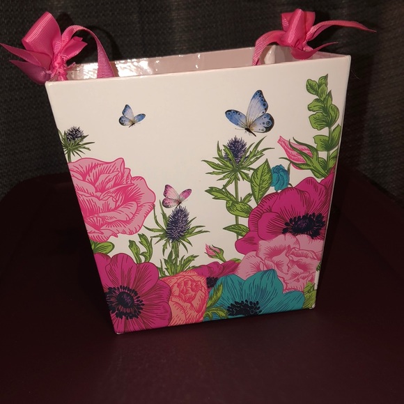 🌷Basket/Bucket🐣 - Picture 1 of 4